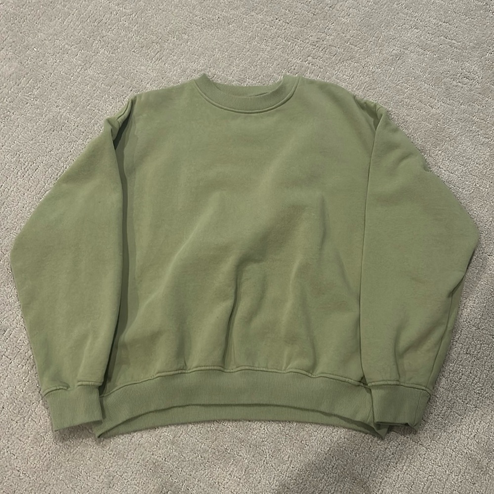 Cotton on crewneck. Size L